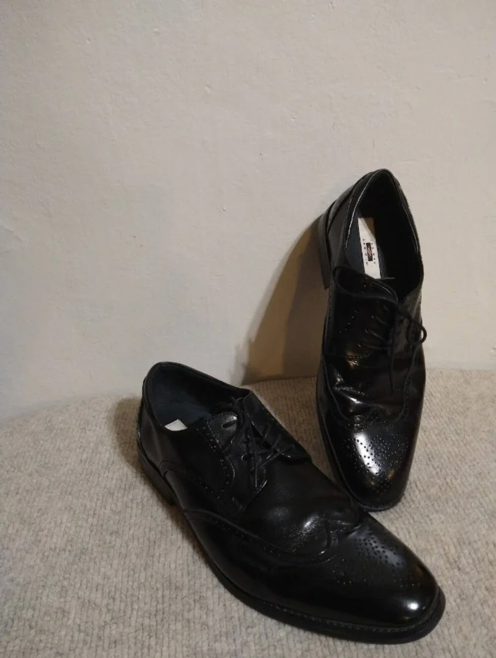Versatile Core Classic Black Wingtip Dress Shoes - Men